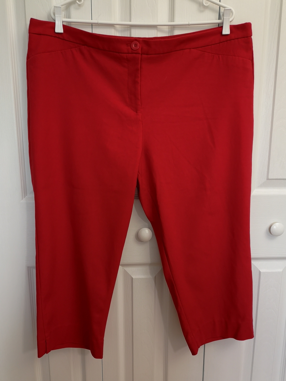 Mario Serrani Red Pull-On Capri Pants Size 18
